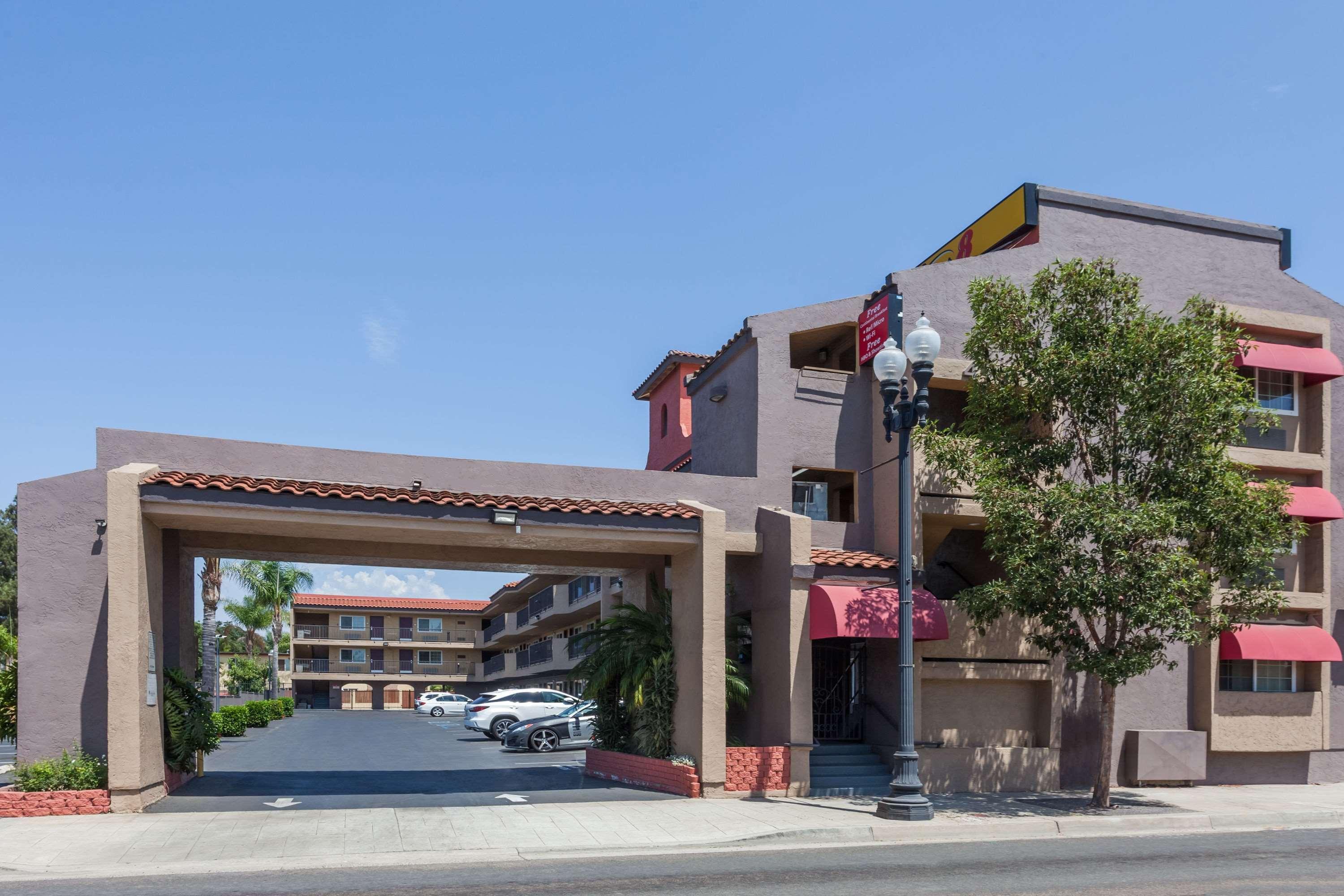 Super 8 By Wyndham El Cajon San Diego Εξωτερικό φωτογραφία