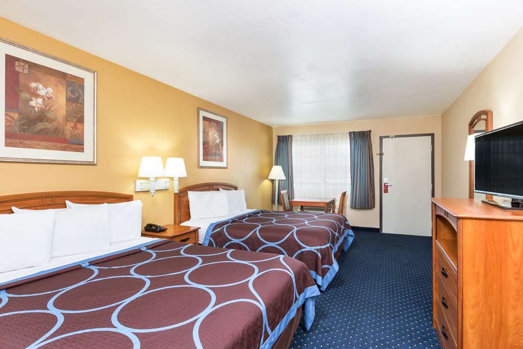 Super 8 By Wyndham El Cajon San Diego Δωμάτιο φωτογραφία